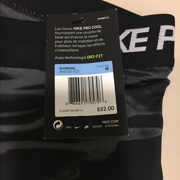 Nike running shorts - Picture 3 of 4