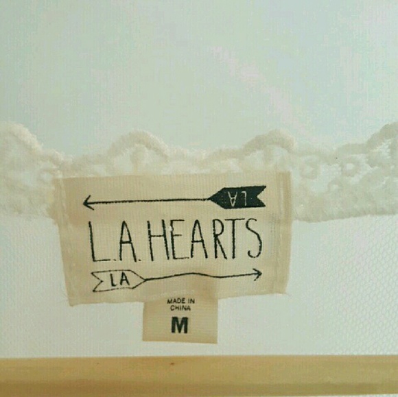 Boho Embroidered Fringe Top SIZE M - Picture 3 of 3