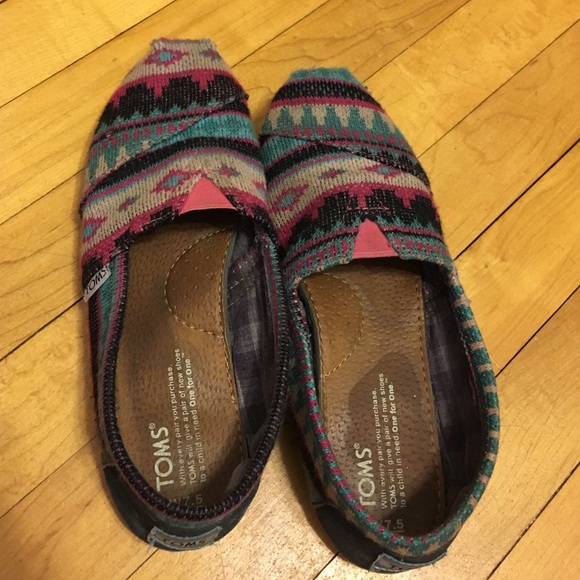 Aztec print Toms