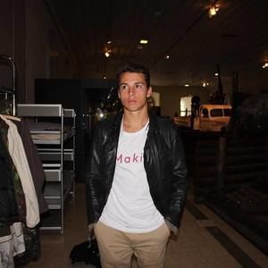 Meet your Posher, Will