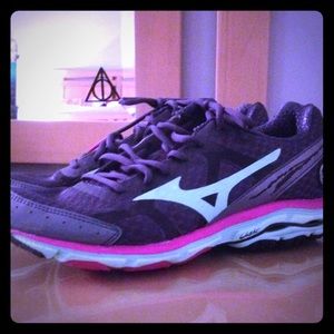 Mizuno Wave Rider