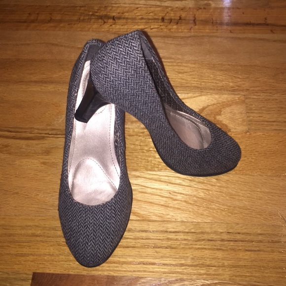 Jacklyn Smith  Shoes - BEAUTIFUL NWOT Jacklyn Smith heels