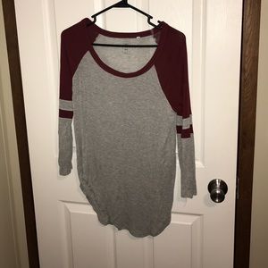 American Eagle quarter sleeve comfy tee.