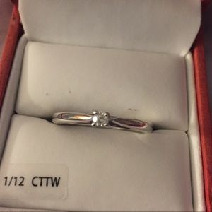 1/12 carat wedding ring size 7