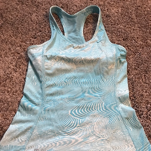 Nike tank