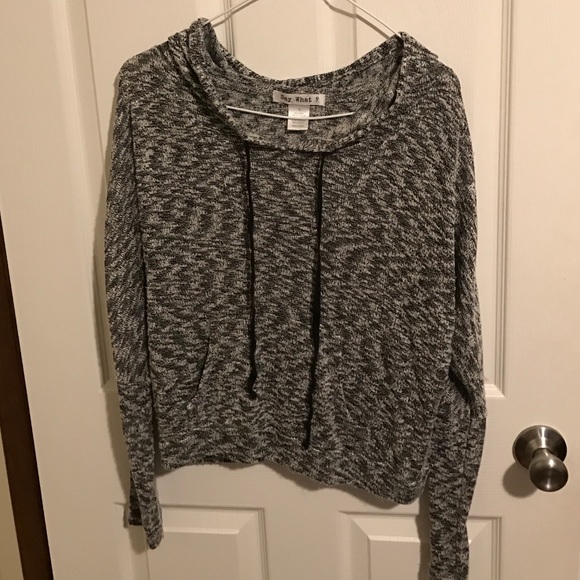 cropped hoodie