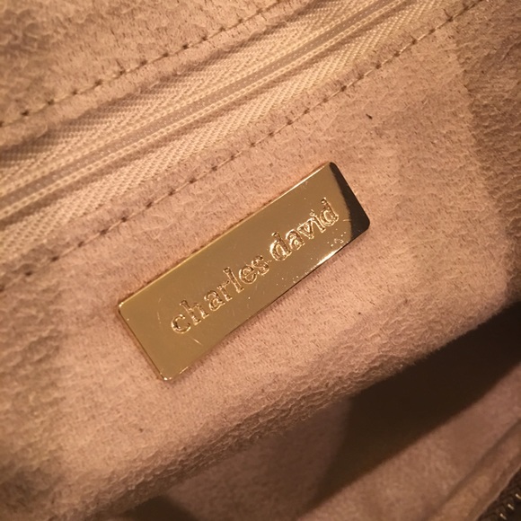 ❌SOLD❌ Charles David Leather Hobo Bag - Picture 4 of 4