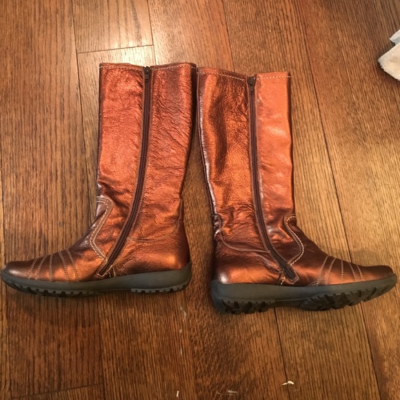 Bronze boots