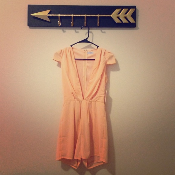 Tobi Peach/Cream romper