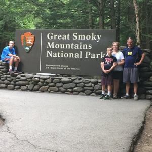 Meet your Posher, Mark julie