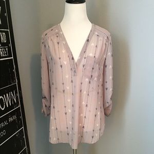 Gray Top with Feather Arrow Print