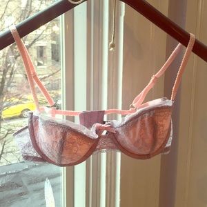 Adore me lace bra with cut out back 34 C