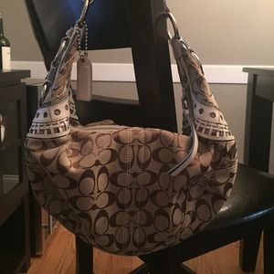 Authentic Light Blue and Khaki K0669-10611