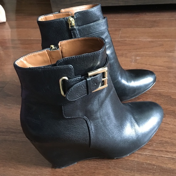 Nine West Wedge booties