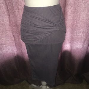 Front twist Midi skirt