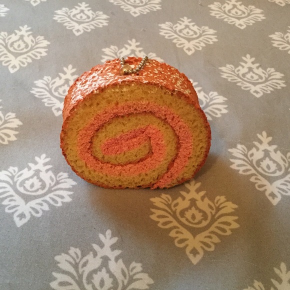 ~Cake Roll Squishy~