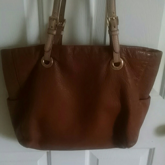 Authentic Michael Kors purse/tote