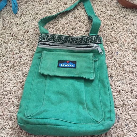 Kavu purse