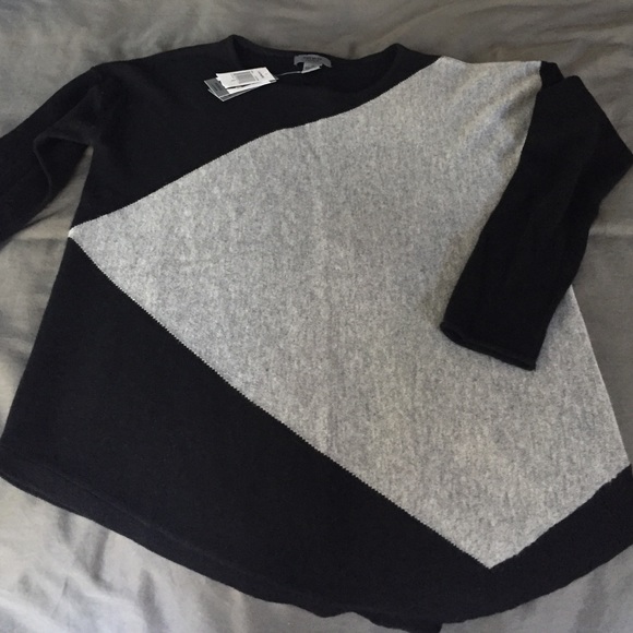 Super Cute 100% Cashmere Sweater