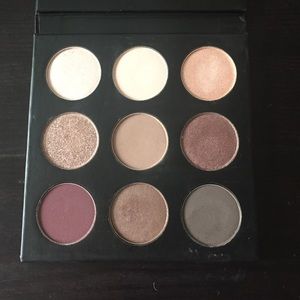 Studio makeup on the go palette