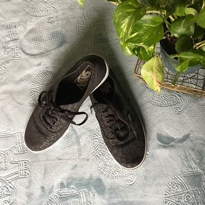Vans leopard low top sneakers