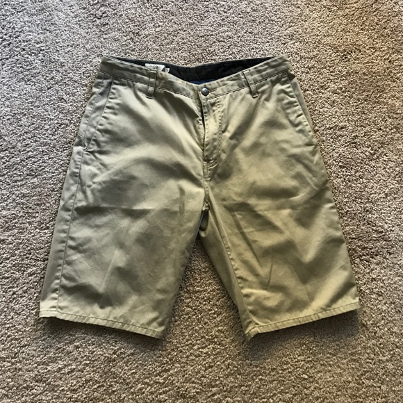 Men's Volcom Khaki shorts