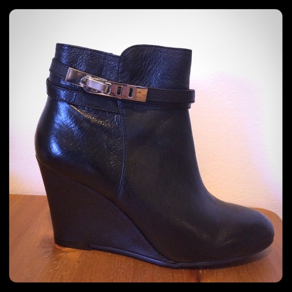 Black platform heels