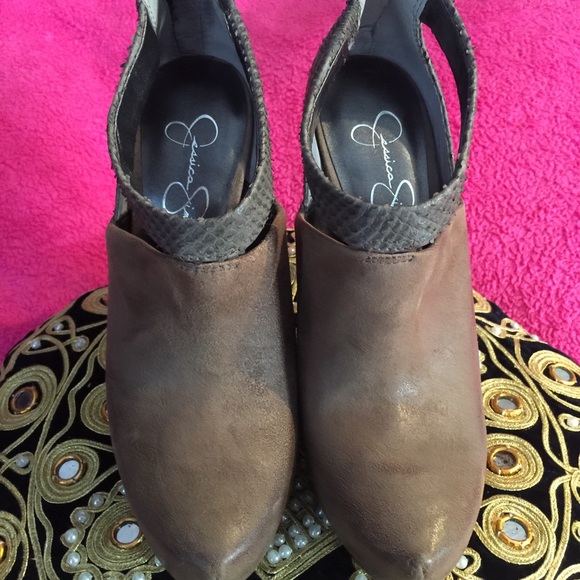 Jessica Simpson Heel boots size 8