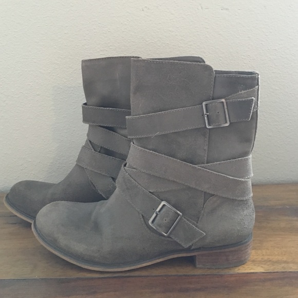 Gianni Bini gray boots size 9