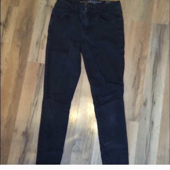 Hi-rise black jeggings