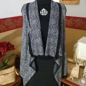 Black/White Vest