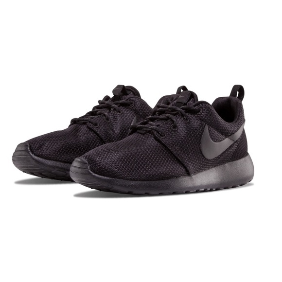 Wmns Nike Roshe One