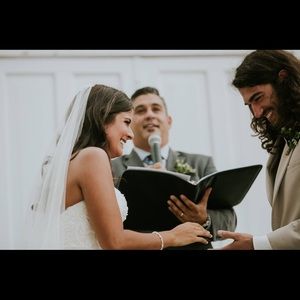 Meet your Posher, Alejandra