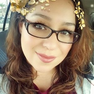 Meet your Posher, Lorraine