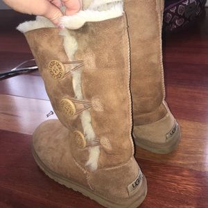 UGG Australia boots. Women's Bailey Button Triple.