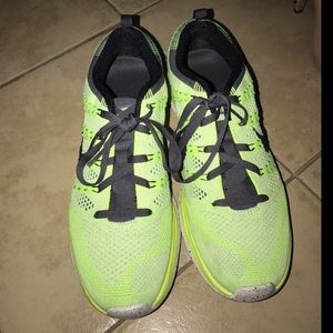 Nike flyknits - worn once