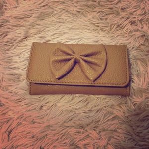 Wallet with a bow