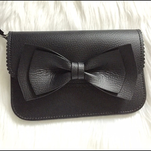 Kate Spade Mollie Wristlet - Picture 4 of 4