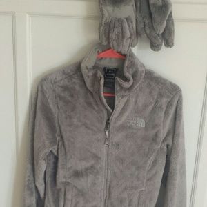 North face Osito fleece jacket w/matching gloves