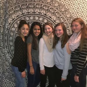 Meet your Posher, Hadley