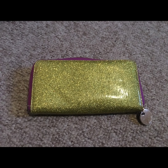 *SOLD* Dew Luxe large wallet