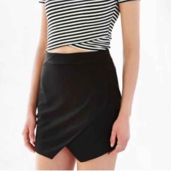 Black Envelope Skirt Urban Outfitters NWT