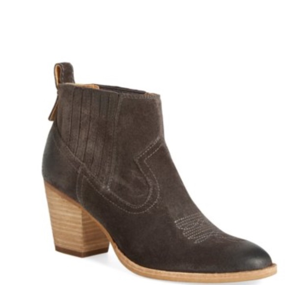 Dolce Vita Shoes - NEW Dolce Vita Jones Chelsea Booties Dark Gray 6.5