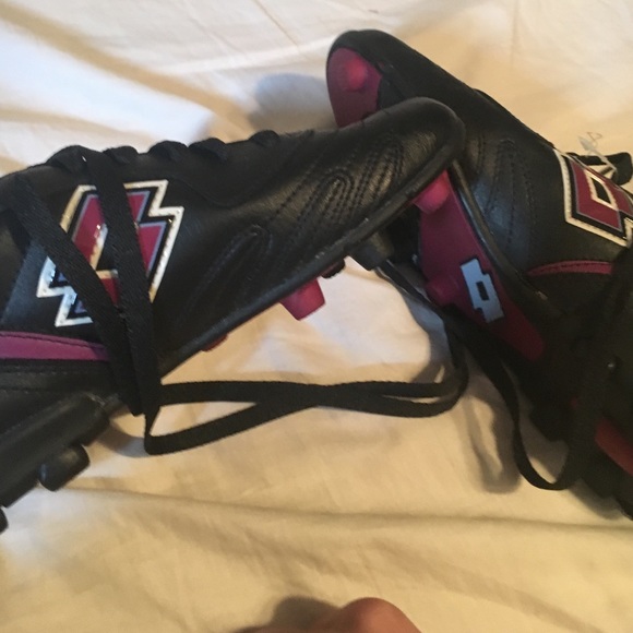 Lotto boys soccer cleats - Picture 3 of 3