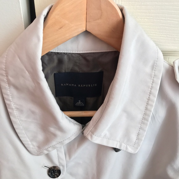 Banana Republic trench coat - Picture 2 of 4