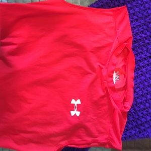 Under Armour fitted workout tank