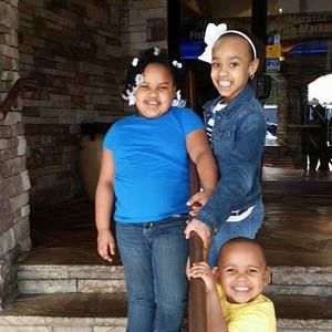 Meet your Posher, Tewanna