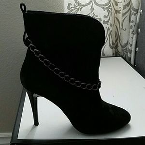 BCBGENERATION booties