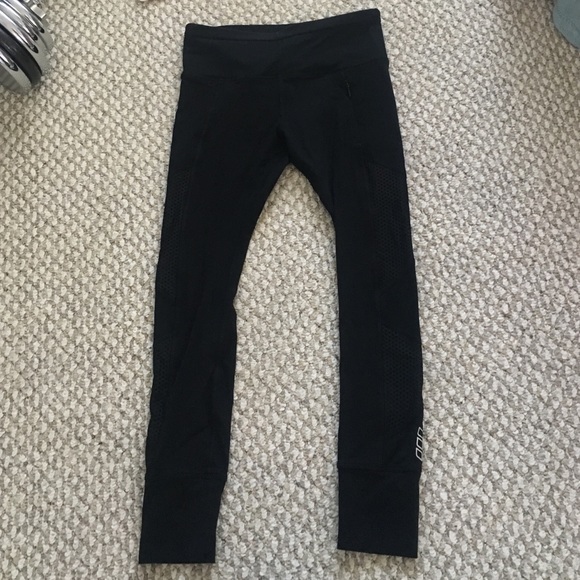 Lorna Jane ankle biters