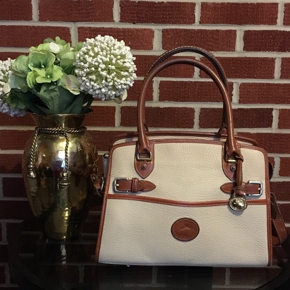 Dooney & Bourke Handbags - RARE vintage Dooney & Bourke bag w/ strap